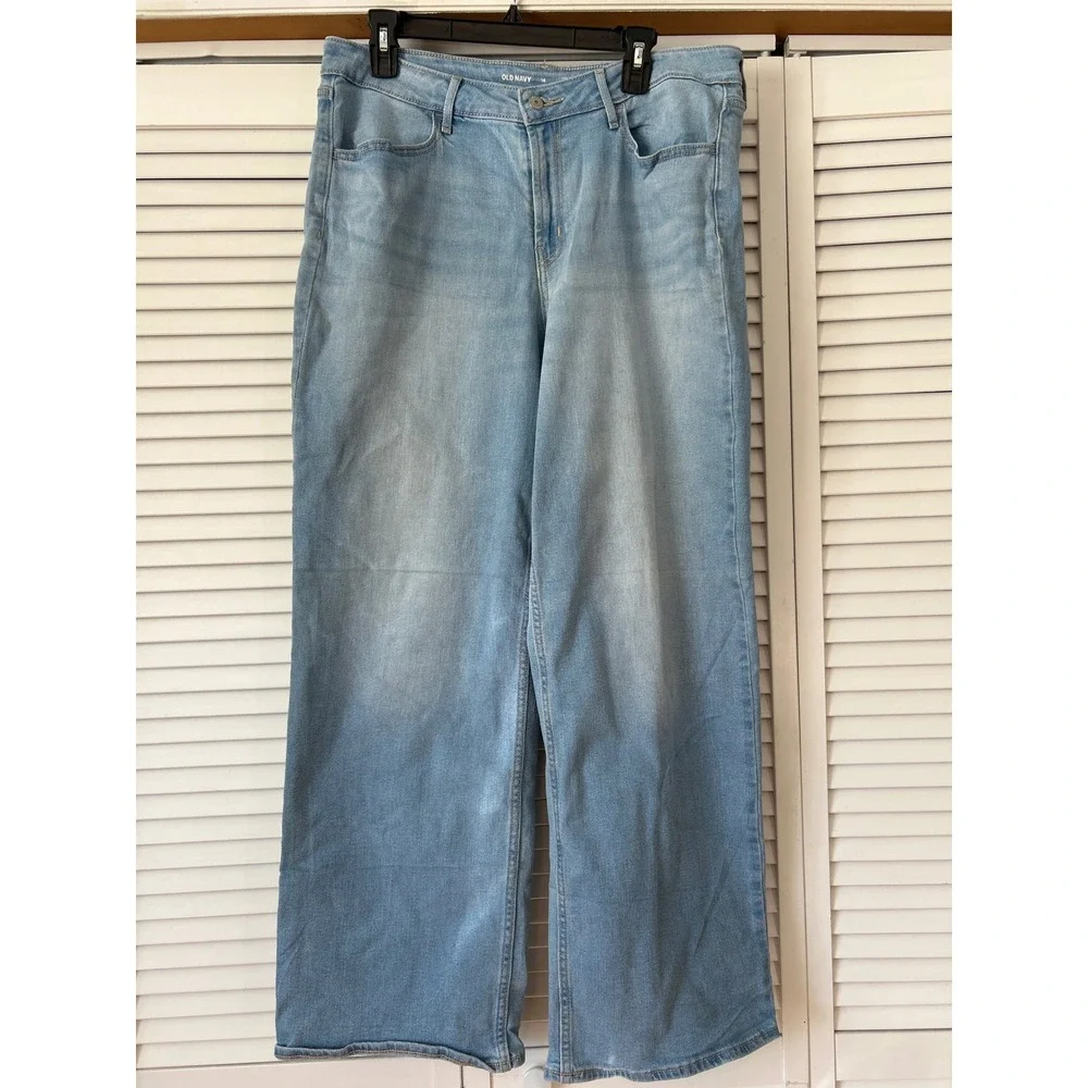 OLD NAVY WOW‎ High Rise Wide Leg Light Wash Jeans Women's Size 14